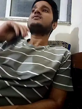 Snapshot of Jonrobinso chatting on October 31, 2025, 2:02 pm Jonrobinso online show from October 31, 2025, 2:02 pm