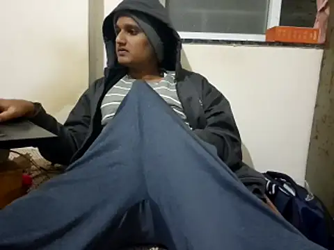 Snapshot of Jonrobinso chatting on December 15, 2025, 4:02 pm Jonrobinso online show from December 15, 2025, 4:02 pm