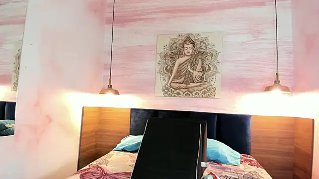 MelaniieRoux online show from February 21, 2026, 7:27 pm