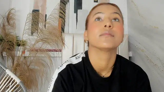 miranda villa online show from April 6, 2026, 12:17 pm