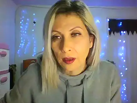 Snapshot of alixia81 chatting on March 9, 2025, 11:46 pm alixia81 online show from March 9, 2025, 11:46 pm