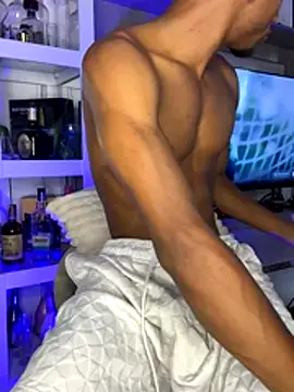 Snapshot of AaronCruz_ chatting on October 23, 2025, 2:27 pm AaronCruz  online show from October 23, 2025, 2:27 pm