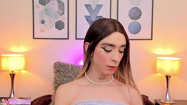 ariivega online show from January 25, 2025, 10:28 pm