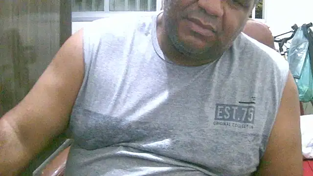 Snapshot of ulmo_br chatting on December 13, 2025, 9:54 pm ulmo br online show from December 13, 2025, 9:54 pm