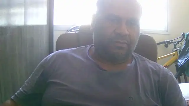 Snapshot of ulmo_br chatting on October 24, 2025, 1:54 pm ulmo br online show from October 24, 2025, 1:54 pm