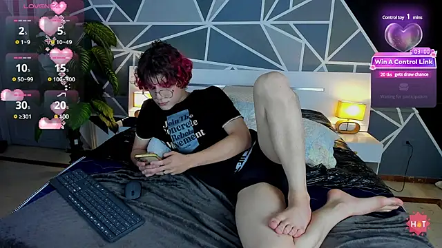 Max lover1 online show from March 14, 2025, 10:49 pm