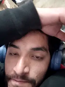 Snapshot of nskgenz chatting on December 17, 2025, 8:58 pm nskgenz online show from December 17, 2025, 8:58 pm