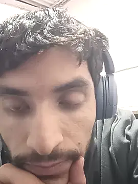 Snapshot of nskgenz chatting on November 18, 2025, 7:39 pm nskgenz online show from November 18, 2025, 7:39 pm