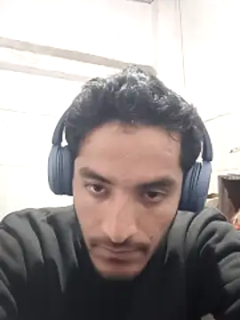 Snapshot of nskgenz chatting on February 3, 2026, 10:31 am nskgenz online show from February 3, 2026, 10:31 am