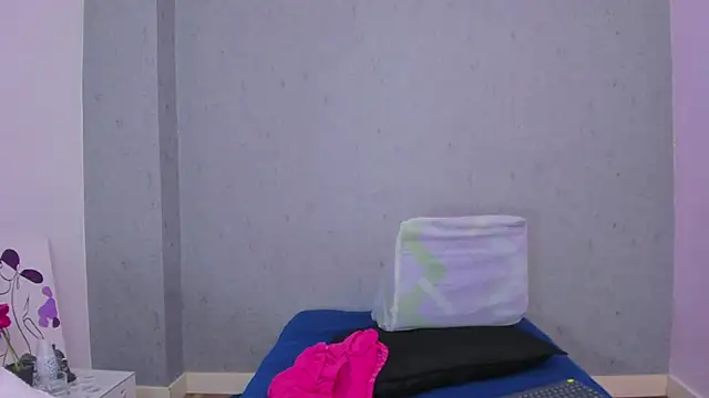 Snapshot of Tiffany_mendez chatting on October 25, 2025, 12:17 pm Tiffany mendez online show from October 25, 2025, 12:17 pm