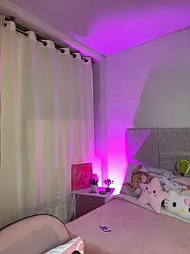 LucyEvans  online show from October 23, 2025, 4:00 am