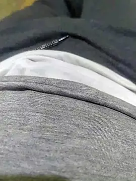 Snapshot of karthick25 chatting on November 30, 2025, 4:52 pm karthick25 online show from November 30, 2025, 4:52 pm