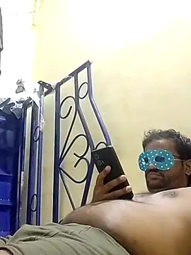 Snapshot of karthick25 chatting on November 17, 2025, 5:06 pm karthick25 online show from November 17, 2025, 5:06 pm