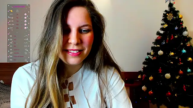 Snapshot of Annie_aww chatting on December 24, 2024, 8:27 pm Annie aww online show from December 24, 2024, 8:27 pm