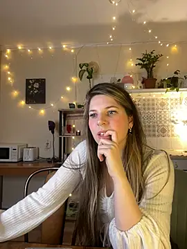 Snapshot of Annie_aww chatting on March 8, 2025, 11:18 pm Annie aww online show from March 8, 2025, 11:18 pm