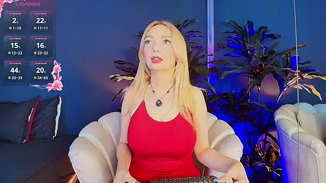 Snapshot of TokioMilf chatting on February 2, 2026, 8:19 pm TokioMilf online show from February 2, 2026, 8:19 pm