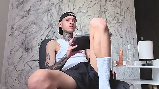 Saturno v online show from October 4, 2025, 5:09 am