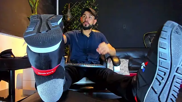 alessandro wye online show from February 17, 2026, 2:53 am