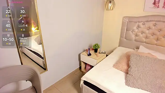 Snapshot of escarleth__ chatting on November 19, 2025, 12:38 pm escarleth online show from November 19, 2025, 12:38 pm