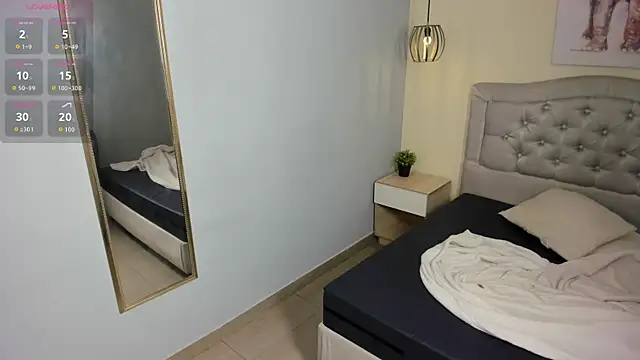 escarleth   online show from January 10, 2026, 1:06 pm