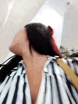 Snapshot of Miia_grand chatting on December 17, 2024, 6:42 pm Miia grand online show from December 17, 2024, 6:42 pm