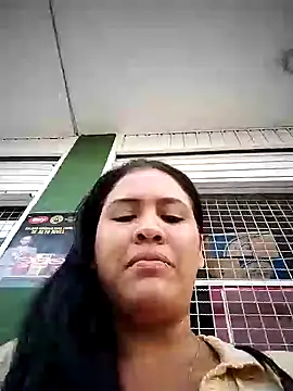 Snapshot of Miia_grand chatting on December 14, 2024, 8:29 pm Miia grand online show from December 14, 2024, 8:29 pm