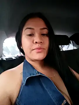 Snapshot of Miia_grand chatting on September 17, 2025, 1:13 pm Miia grand online show from September 17, 2025, 1:13 pm