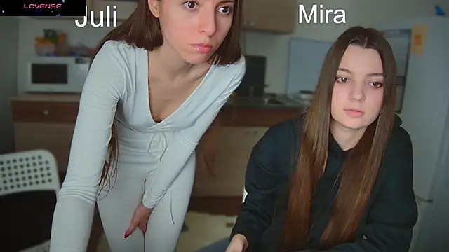 Snapshot of fcjuicy_pussy chatting on February 26, 2025, 5:00 pm fcjuicy pussy online show from February 26, 2025, 5:00 pm