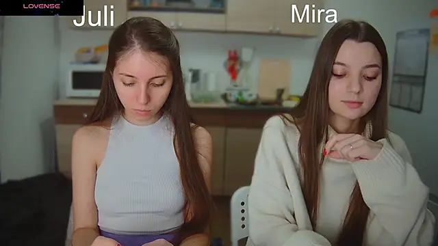 Snapshot of fcjuicy_pussy chatting on March 5, 2025, 4:46 pm fcjuicy pussy online show from March 5, 2025, 4:46 pm