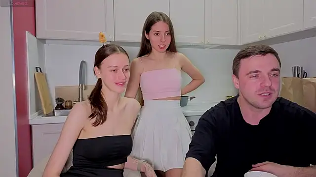 Snapshot of fcjuicy_pussy chatting on November 9, 2025, 11:25 am fcjuicy pussy online show from November 9, 2025, 11:25 am