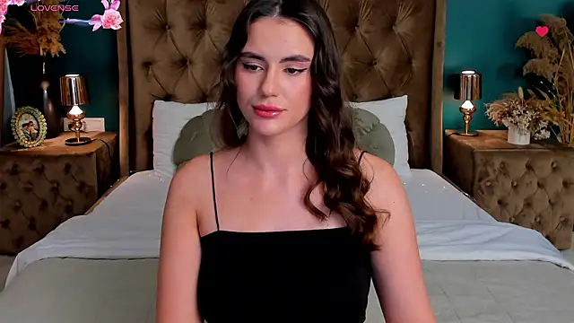 Snapshot of CalyMoon chatting on January 15, 2026, 1:03 pm CalyMoon online show from January 15, 2026, 1:03 pm