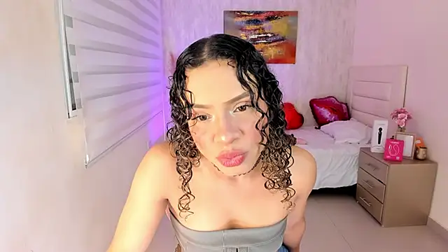 Snapshot of Keni_malf chatting on February 19, 2026, 3:36 am Keni malf online show from February 19, 2026, 3:36 am