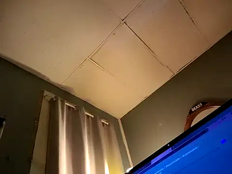 lilbishmiss online show from January 6, 2026, 9:57 am