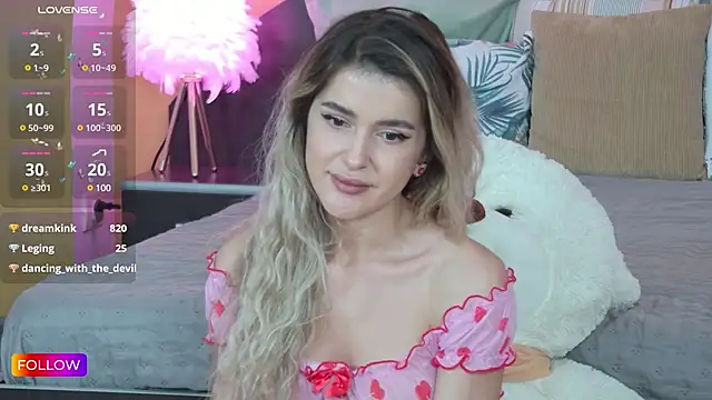 Snapshot of Sarah-Hart chatting on March 10, 2025, 9:23 am Sarah-Hart online show from March 10, 2025, 9:23 am