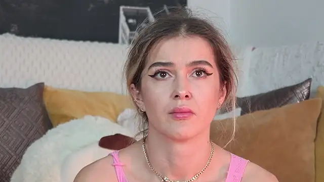 Snapshot of Sarah-Hart chatting on December 5, 2025, 3:43 pm Sarah-Hart online show from December 5, 2025, 3:43 pm