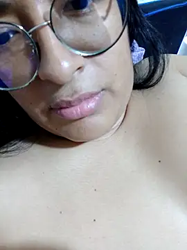 BrenditaLove online show from October 13, 2025, 3:52 am