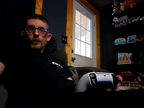 Snapshot of MysteriousFire23 chatting on February 15, 2025, 10:21 pm MysteriousFire23 online show from February 15, 2025, 10:21 pm