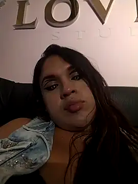 kimCosseyy online show from April 2, 2026, 2:08 am