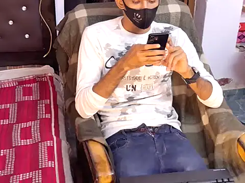 Snapshot of Habibi_big_b chatting on October 14, 2025, 6:08 pm Habibi big b online show from October 14, 2025, 6:08 pm