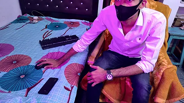 Snapshot of Habibi_big_b chatting on November 9, 2025, 8:40 am Habibi big b online show from November 9, 2025, 8:40 am