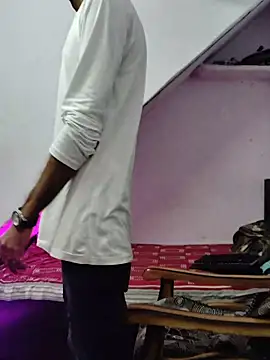 Snapshot of Habibi_big_b chatting on October 9, 2025, 6:08 pm Habibi big b online show from October 9, 2025, 6:08 pm