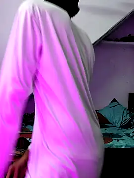 Snapshot of Habibi_big_b chatting on October 26, 2025, 9:20 am Habibi big b online show from October 26, 2025, 9:20 am