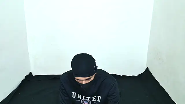 Snapshot of Habibi_big_b chatting on November 12, 2025, 10:41 am Habibi big b online show from November 12, 2025, 10:41 am