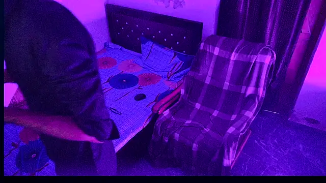 Snapshot of Habibi_big_b chatting on September 16, 2025, 5:58 pm Habibi big b online show from September 16, 2025, 5:58 pm