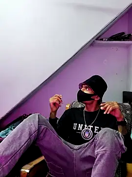 Snapshot of Habibi_big_b chatting on September 28, 2025, 6:15 pm Habibi big b online show from September 28, 2025, 6:15 pm