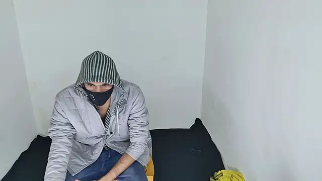 Snapshot of Habibi_big_b chatting on November 24, 2025, 7:19 am Habibi big b online show from November 24, 2025, 7:19 am