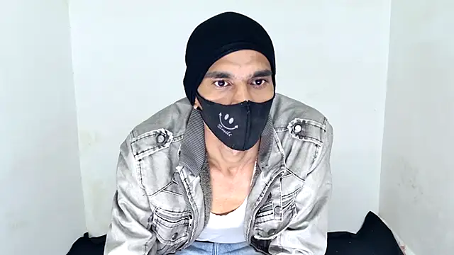 Snapshot of Habibi_big_b chatting on November 28, 2025, 11:16 pm Habibi big b online show from November 28, 2025, 11:16 pm