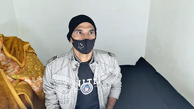 Snapshot of Habibi_big_b chatting on December 18, 2025, 9:03 am Habibi big b online show from December 18, 2025, 9:03 am