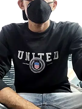 Snapshot of Habibi_big_b chatting on March 6, 2025, 7:43 pm Habibi big b online show from March 6, 2025, 7:43 pm