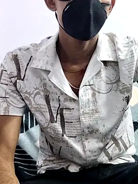 Snapshot of Habibi_big_b chatting on March 10, 2025, 4:35 pm Habibi big b online show from March 10, 2025, 4:35 pm